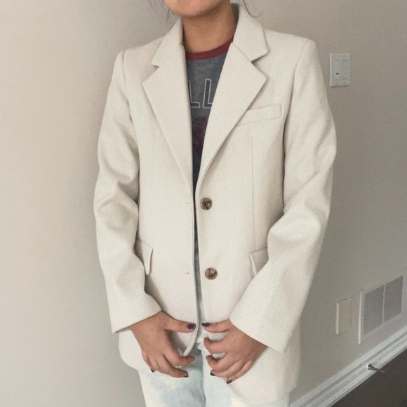White and Cream Korean Blazer | ⭐️ HOST PICK ⭐️ - Picture 2 of 7